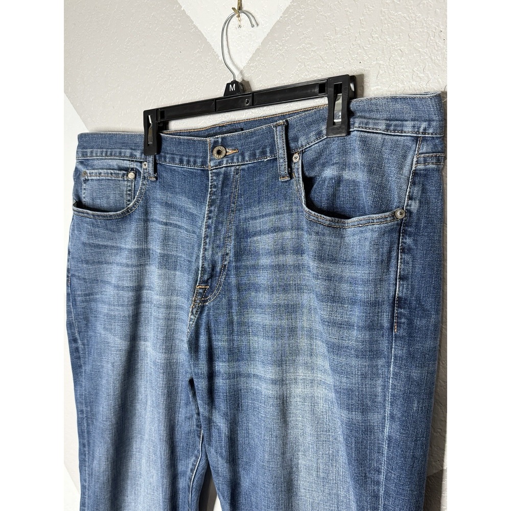 Lucky Brand 410 Athletic Fit Jeans Blue Denim Men's Size 40x30 Measures 42x30 - Picture 5 of 15